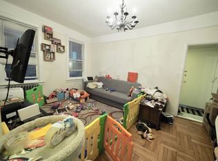 2452 29th St APT 1A, Astoria, NY 11102
