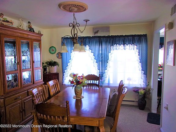 4th image of 444 Heather Court #B