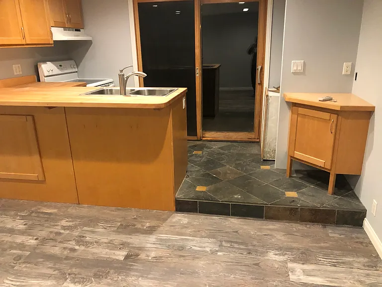 2654 Granville Ave — Photo 19
