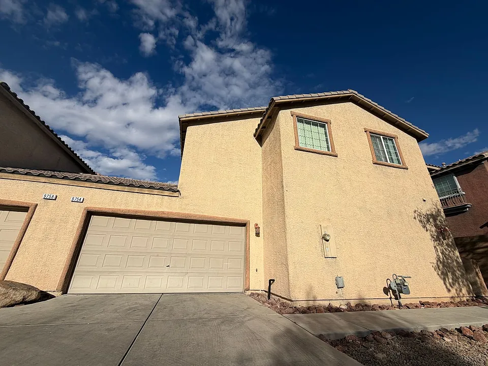 9754 Beach Rose Ct