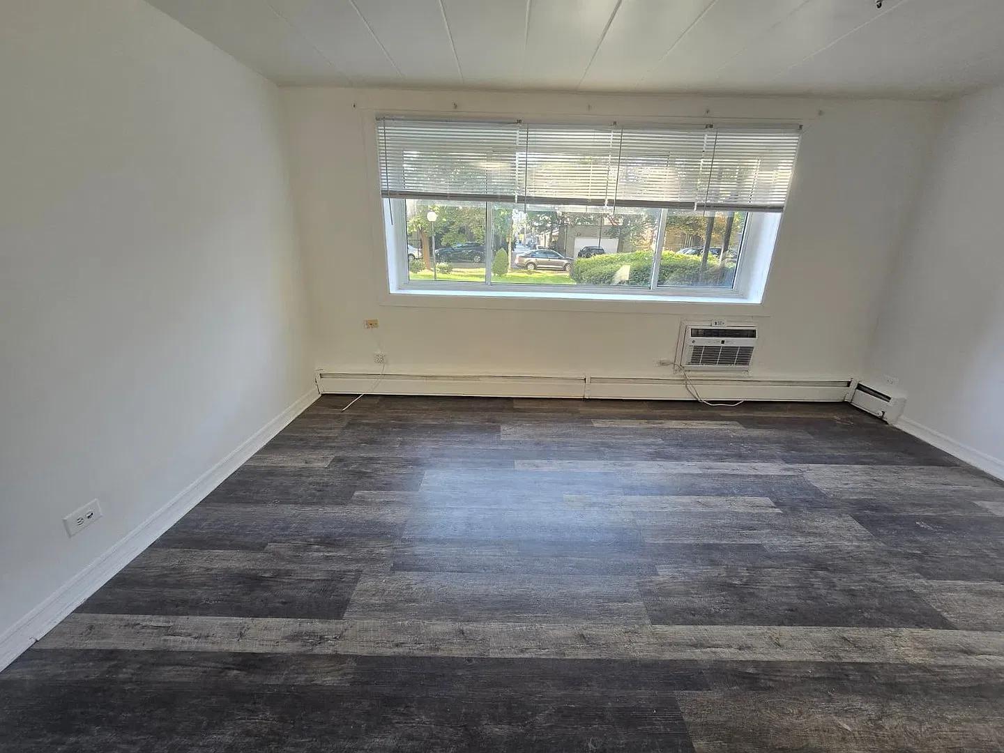 1 bed, 700 sqft, $1,385 — Photo 4