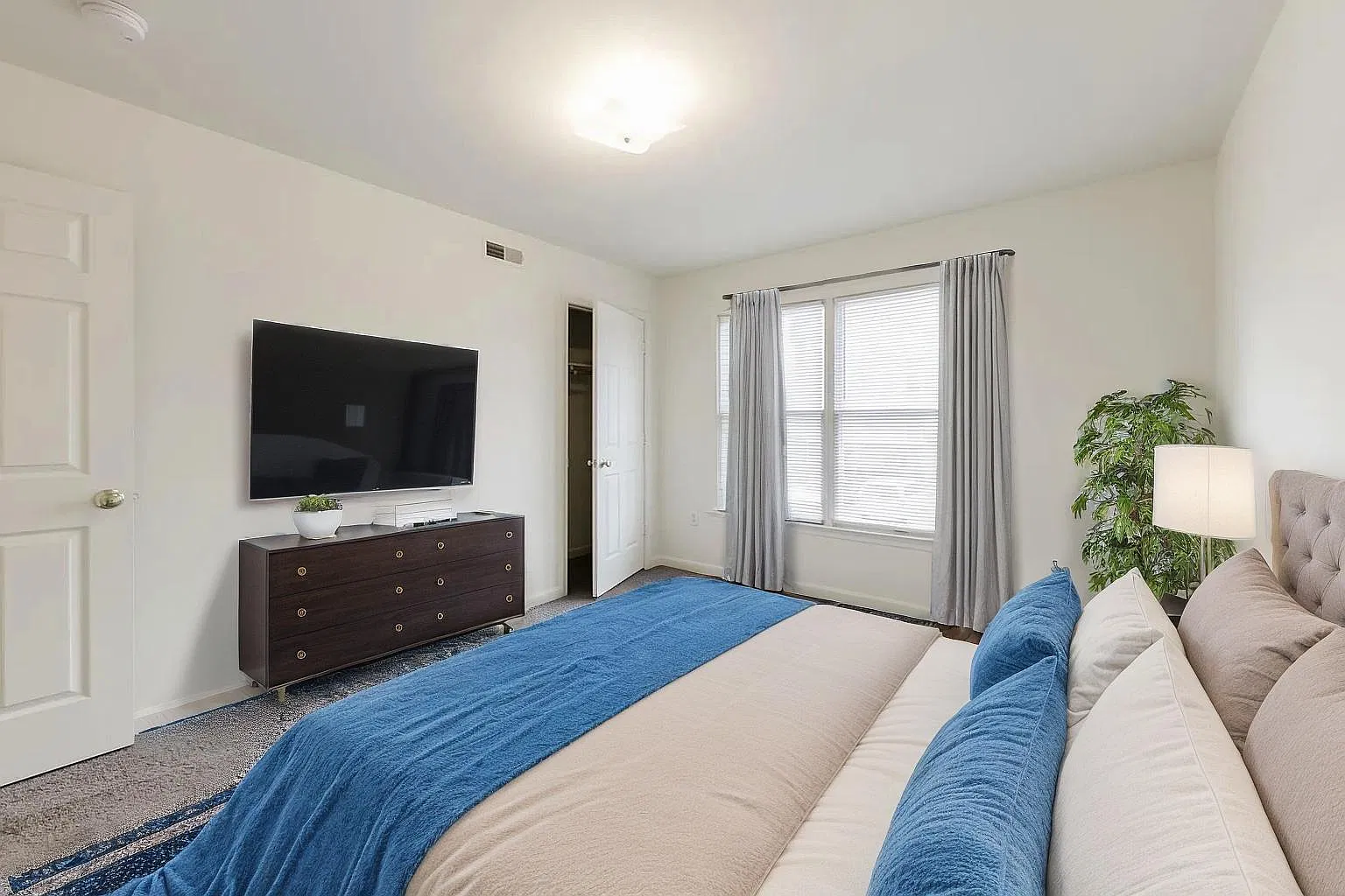 Brookmeade Apartments — Photo 3