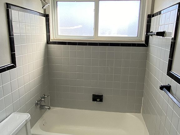 5th image of 22864 Lambrecht Ave