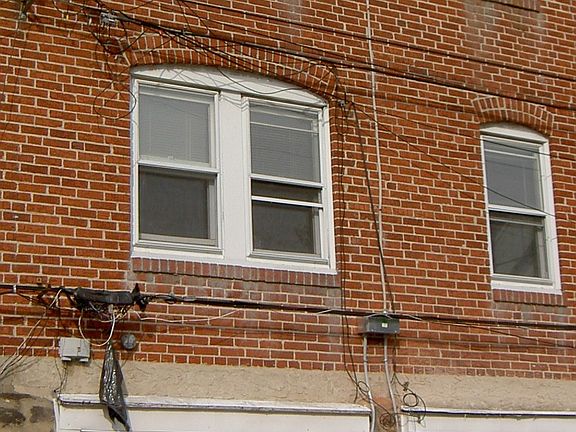 2nd image of 304 E Essex Ave