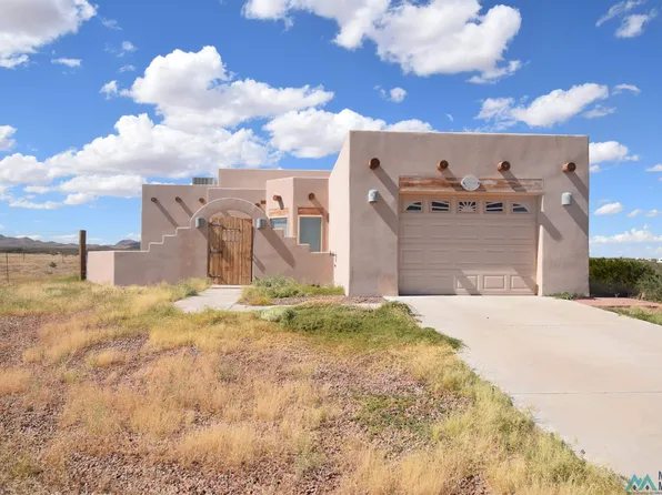 1617 W Adobe Ln, Columbus, NM 88029