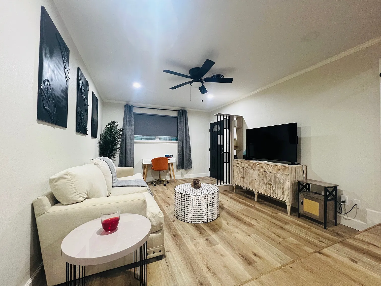 4 bed, 2000 sqft, $3,000 — Photo 4