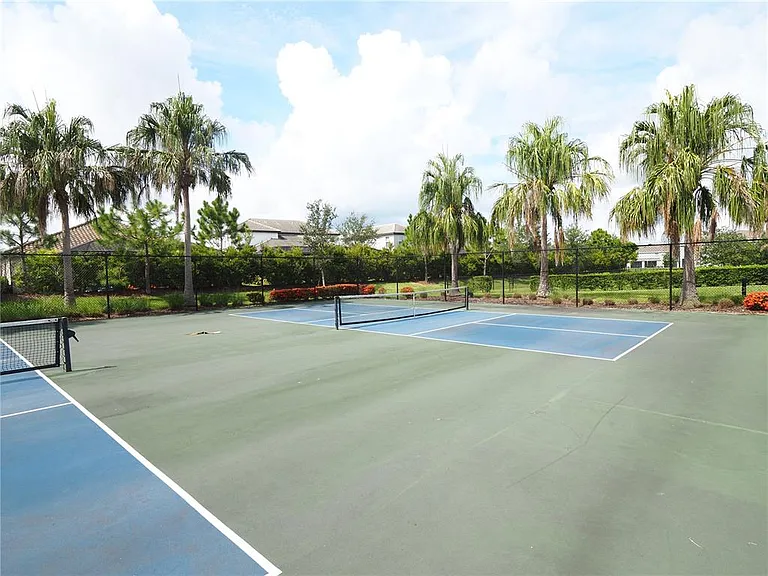 1722 Woodleaf Hammock Ct — Photo 35