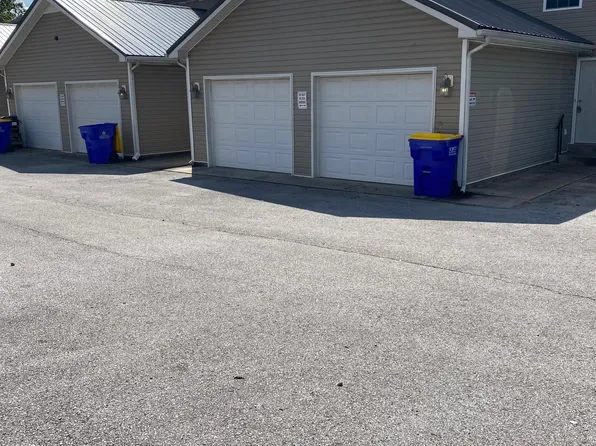 521 McFadin Station St #F, Bowling Green, KY 42103