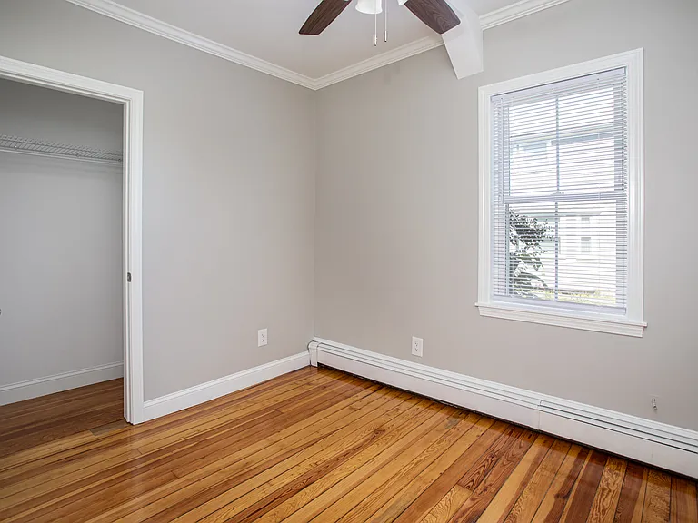 446 Main St — Photo 9