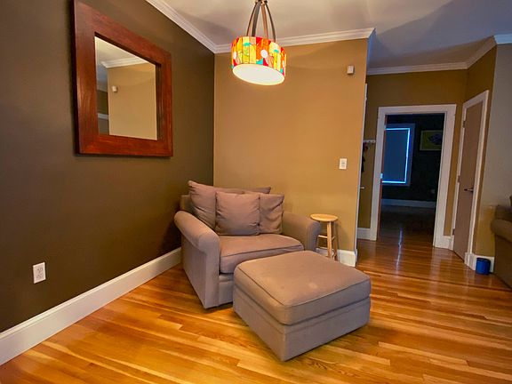 Space for dining table