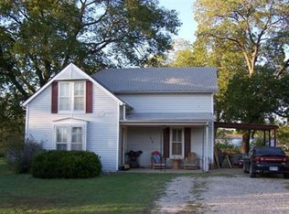 1515 6th St, Oswego, KS 67356