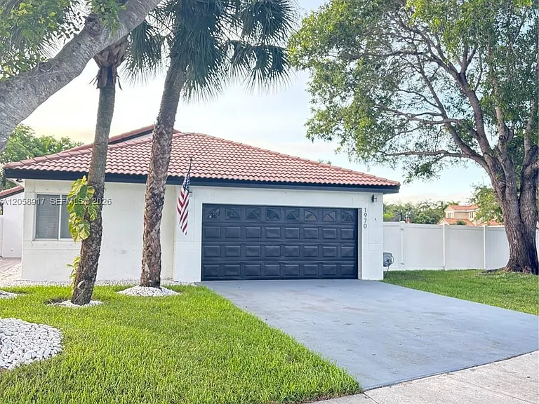 1970 NW 178th Ter — Photo 15