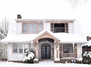 1758 Lee Rd, Cleveland, OH 44118