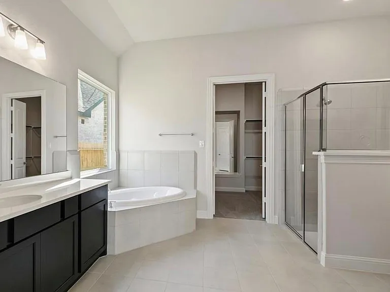 423 Blue River Trl — Photo 4