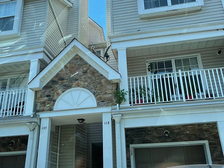 75 Prestwick Way — Photo 1