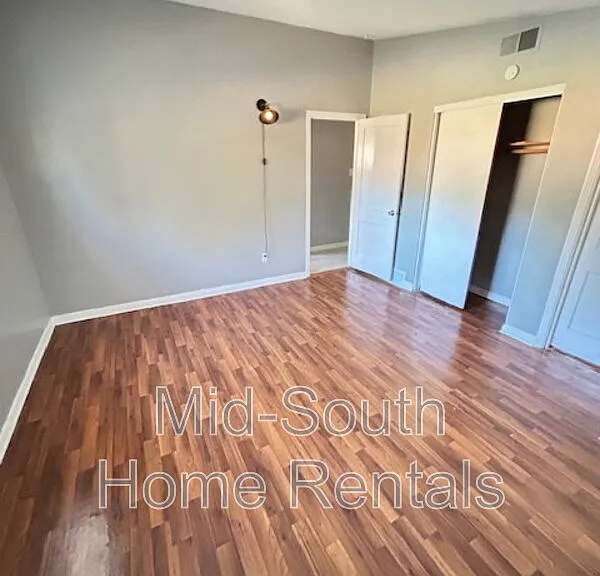803 Ledbetter Ave — Photo 10