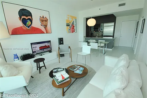 950 Brickell Bay Dr Photo 1