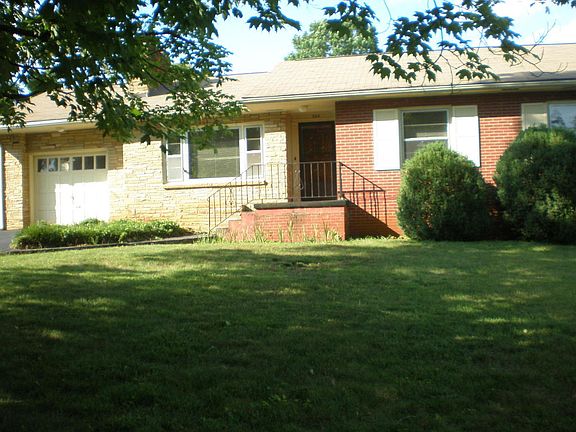 2nd image of 504 Willard St