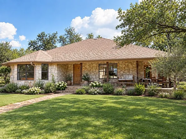 301 Lander Ln, Dripping Springs, TX 78620