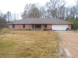 310 Shelby Dr, Grenada, MS 38901