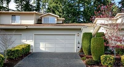 Spiritridge Townhome in Bellevue.On greenbelt w/3 bedrms, 2.5 baths, 1479 sqft