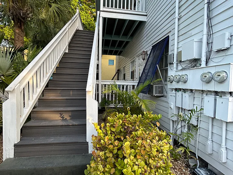 801 Emma St #202 — Photo 5
