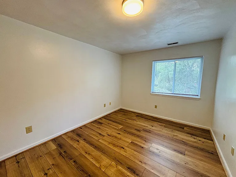 927AB - 410 Houston St. - DM — Photo 59