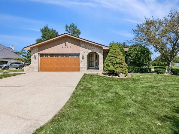 9860 Cambridge Dr, Mokena, IL 60448