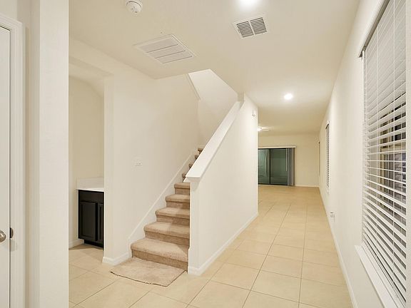 5th image of 2833 Noble Crow Dr