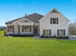 6158 Red River School Rd, Portland, TN 37148