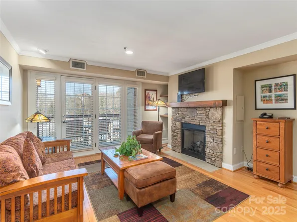330 Bowling Park Rd, Asheville, NC 28803