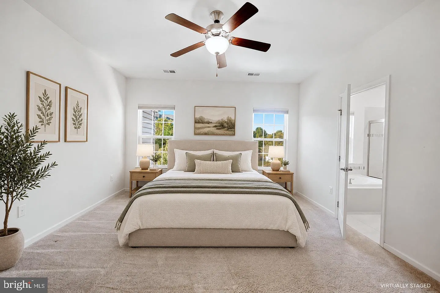 3 bed, 4.0 bath, 2614 sqft, $3,500 — Photo 4