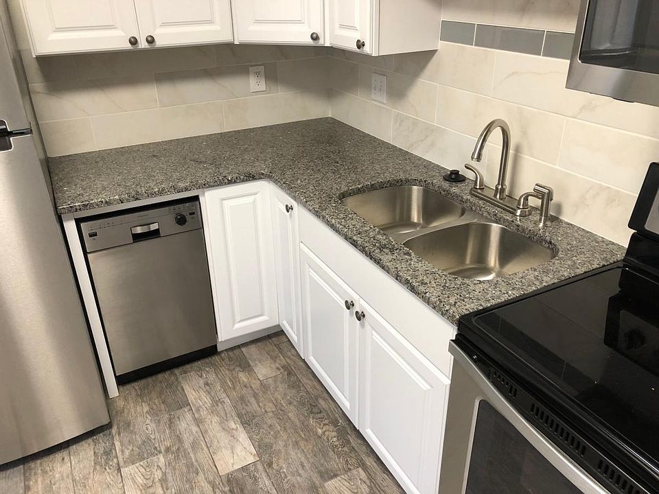 Granite countertops!