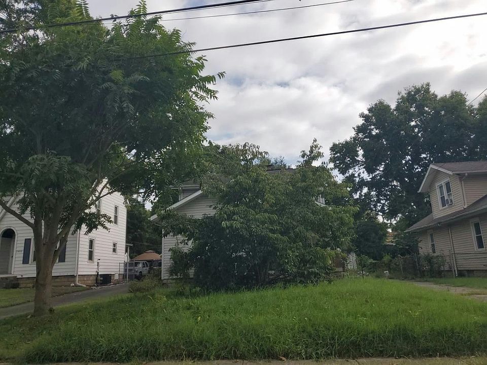 1st image of 2444 Wilbraham Rd