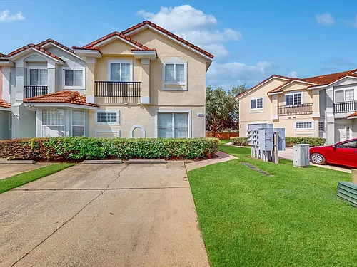 1302 S Beach Cir Photo 1