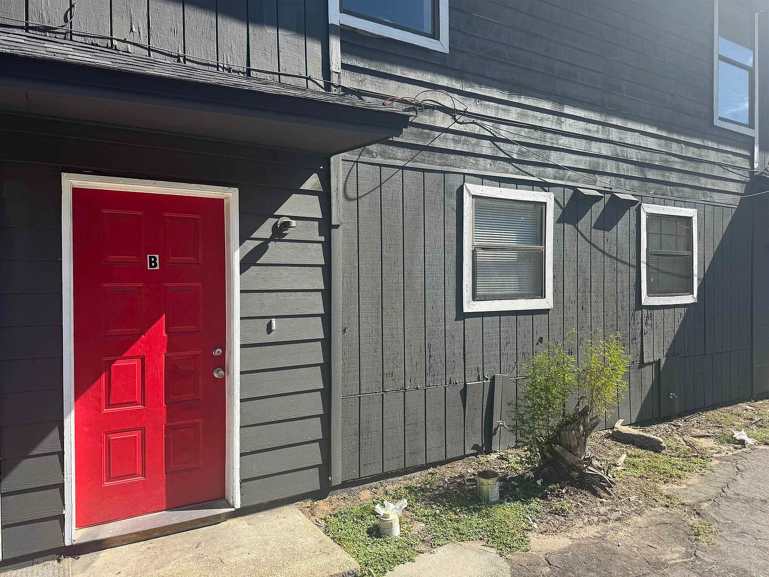 2 bed, 896 sqft, $1,400 — Photo 1
