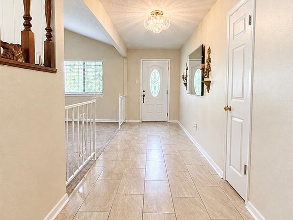 3rd image of 3704 Cork Dr