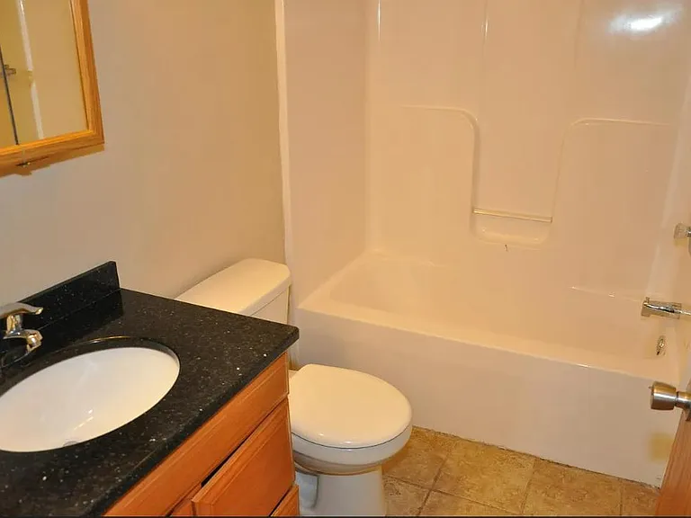 663 Huff St — Photo 11