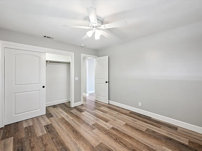 205 Grove St — Photo 15