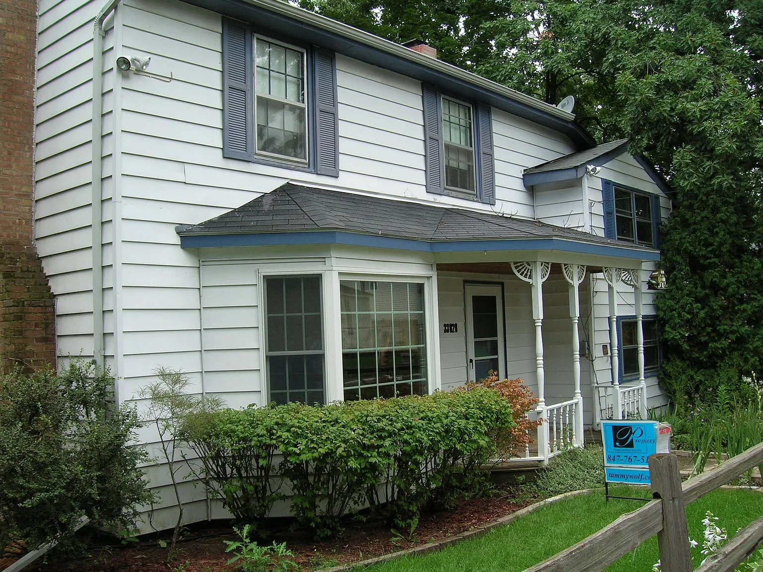 33828 N Oak St photo 1