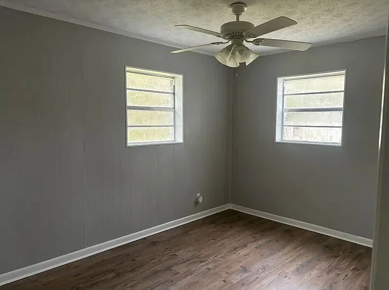 3 bed, 1125 sqft, $1,100 — Photo 3