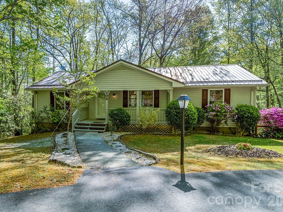 1st image of 304 Emerald Hills Dr #14