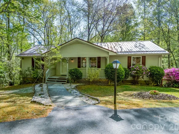 304 Emerald Hills Dr #14, Pisgah Forest, NC 28768