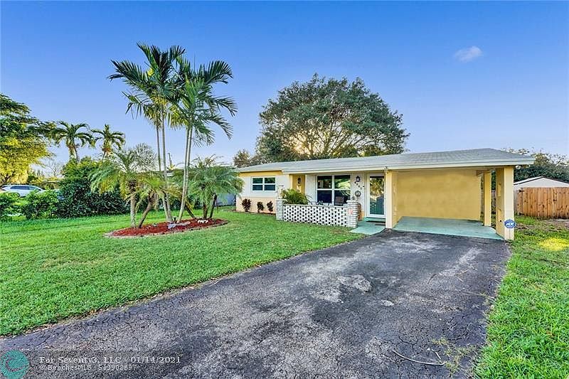 1st image of 4665 SW 28th Ave