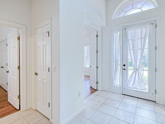 4th image of 5445 Whispering Willow Way
