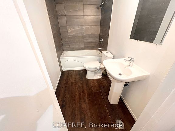 4th image of 1460 Heatherington Rd #G