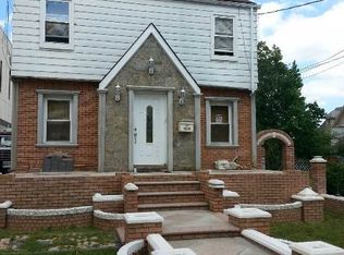 8811 189th St, Hollis, NY 11423