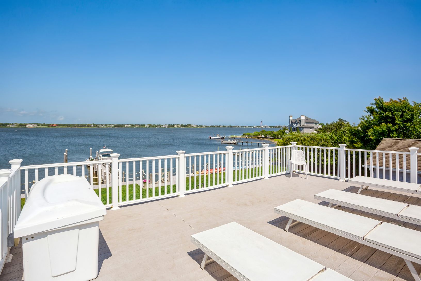  View from Crow’s nest deck