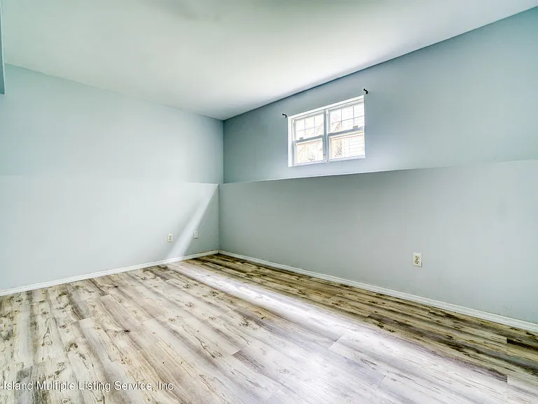 80 Belmont Pl — Photo 18