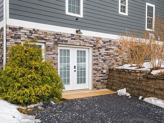 5th image of 2531 Hermitage Rd